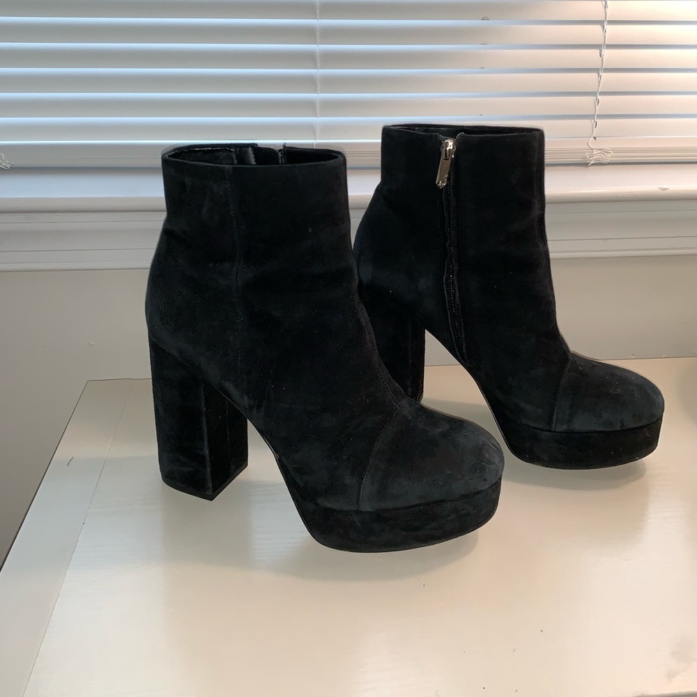 Sam Edelman Black suede platform booties